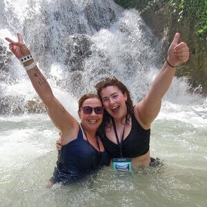 Meet your Posher, Donna